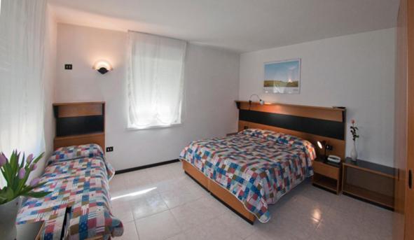 Albergo Alla Torre Caldonazzo Exterior photo